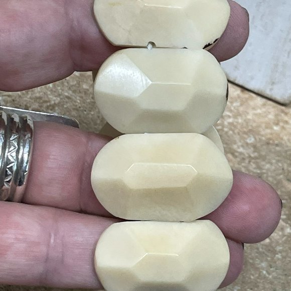 TROPICAL TAGUA NUTS "VEGETABLE IVORY" NATURAL COLOR STRETCH PANEL BRACELET NICE! - Picture 3 of 8